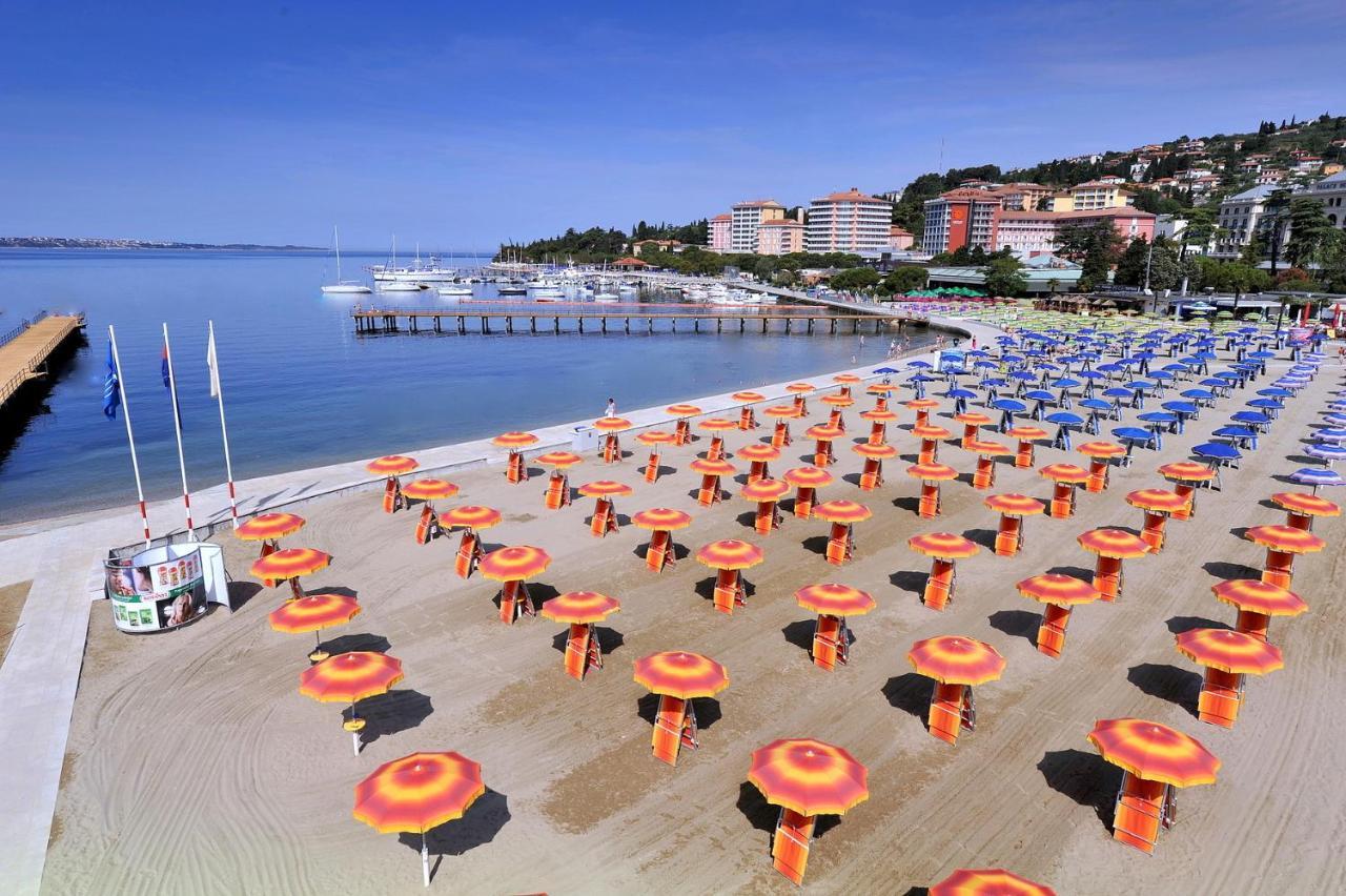 Blue Horizon Apartments Seca Portoroz Bagian luar foto